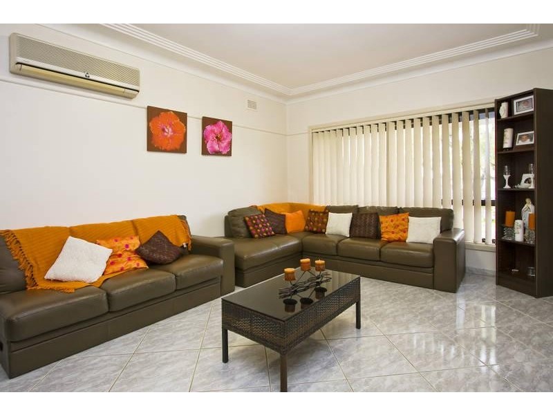 110 Acacia Avenue, Greenacre NSW 2190