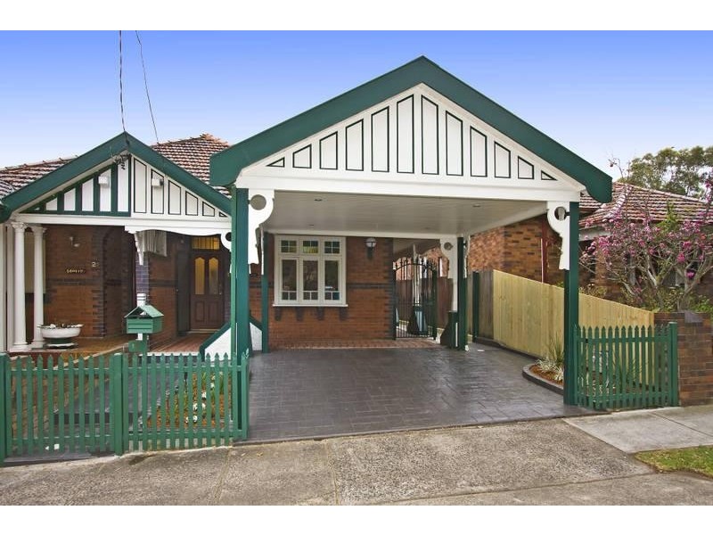 19 Eurella Street, Burwood NSW 2134