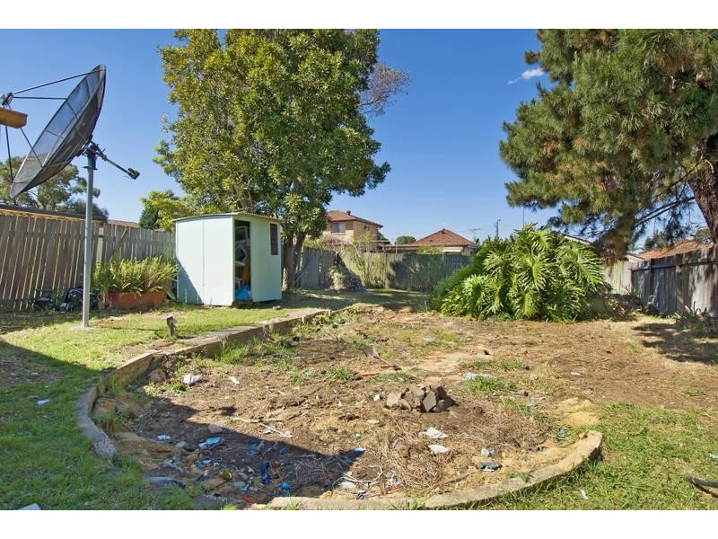 23 Lascelles Avenue, Greenacre NSW 2190