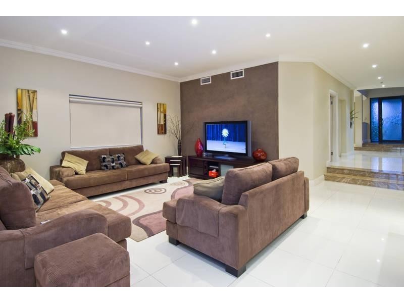 330 Waterloo Road, Greenacre NSW 2190