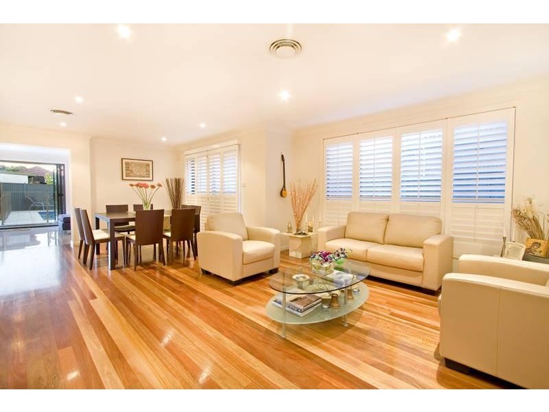 5 Jay Avenue, Belfield NSW 2191