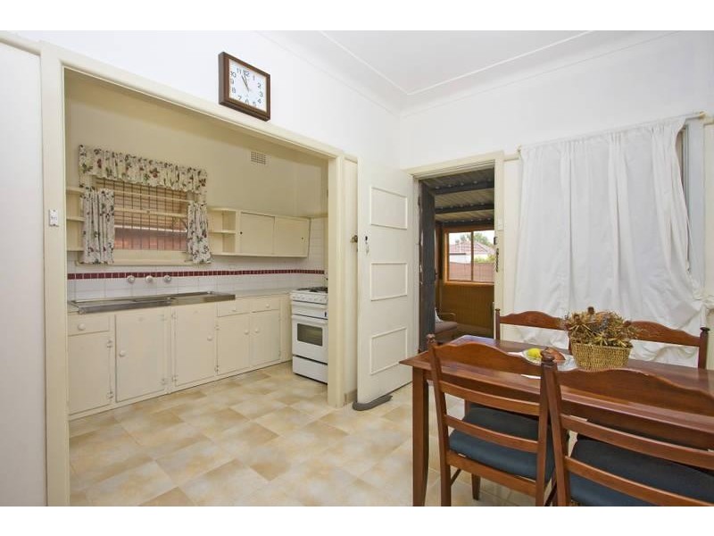 22 Latvia Avenue, Greenacre NSW 2190