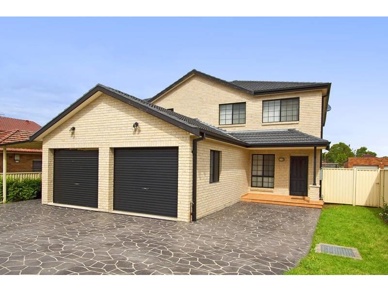 28 a Chaseling Street, Greenacre NSW 2190