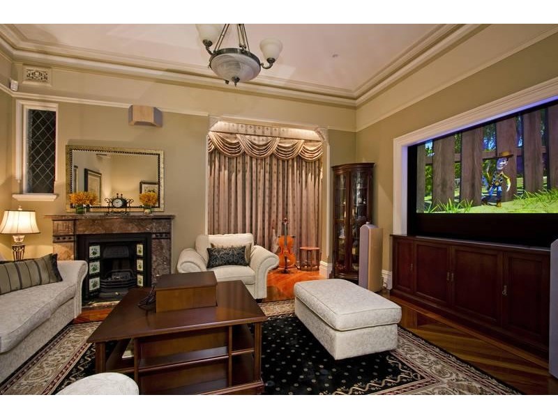 5 Appian Way, Burwood NSW 2134