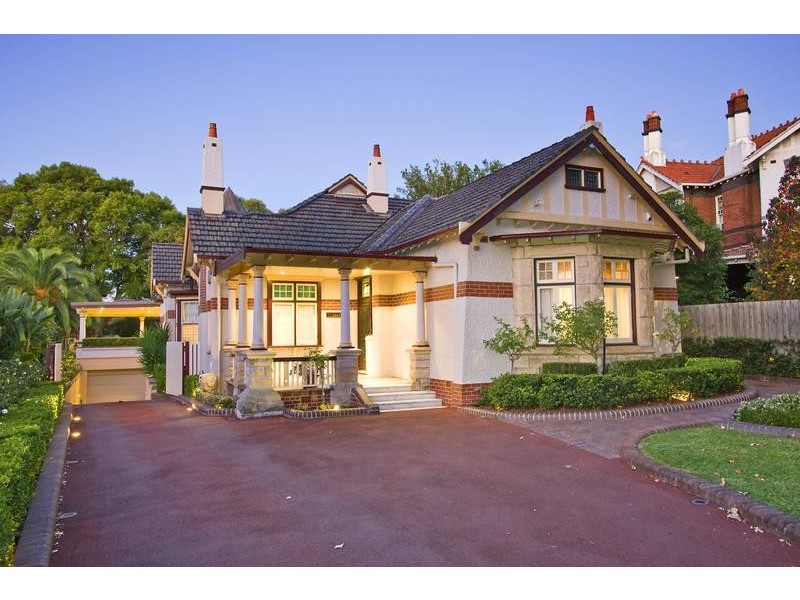 5 Appian Way, Burwood NSW 2134