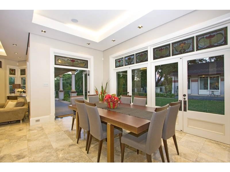 5 Appian Way, Burwood NSW 2134