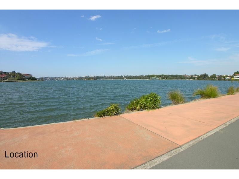 8 Noble Street, Rodd Point NSW 2046