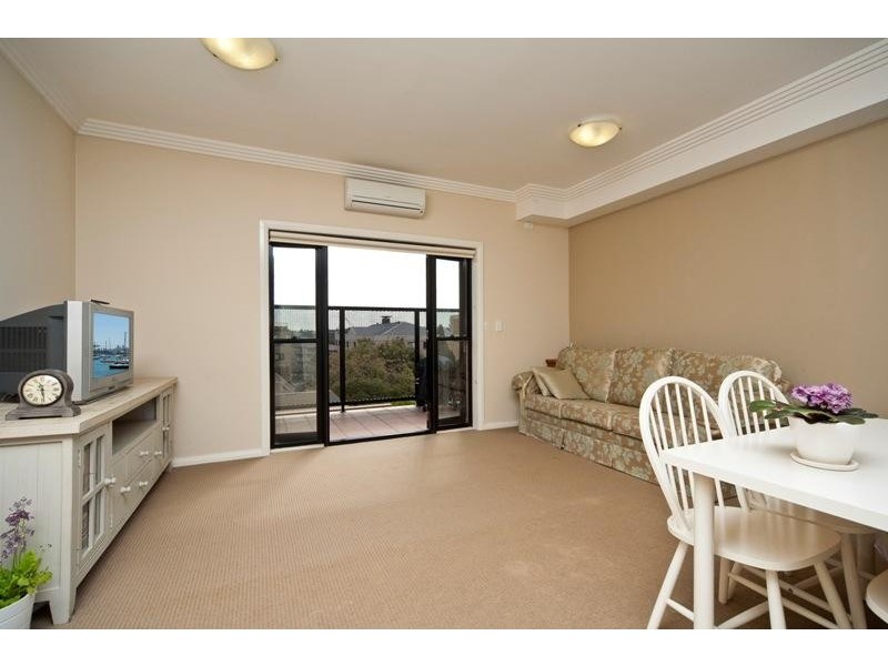 305 b/5 Sixth Avenue, Campsie NSW 2194