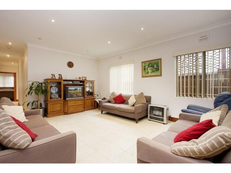 4 George Street, Burwood Heights NSW 2136