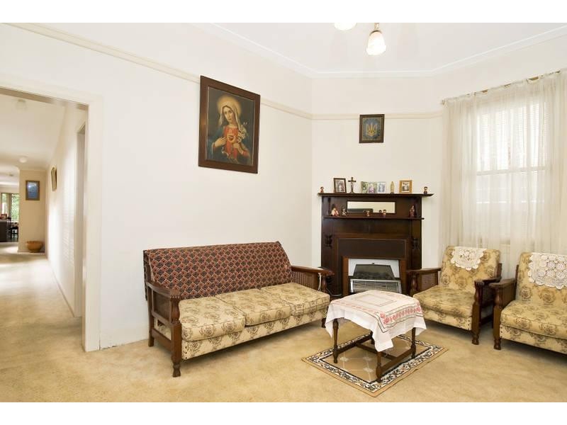 178 Coronation Parade, Croydon Park NSW 2133