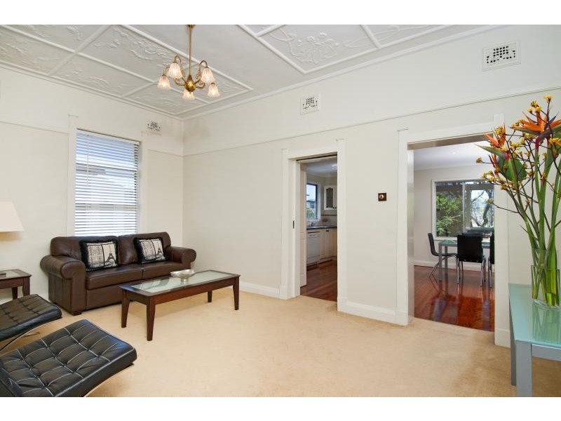 6 Goodwin Avenue, Ashfield NSW 2131