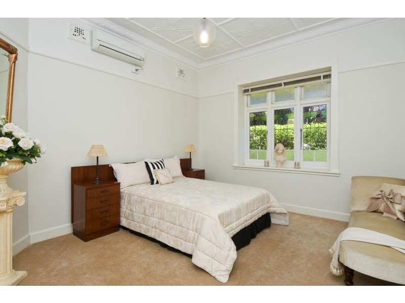 6 Goodwin Avenue, Ashfield NSW 2131
