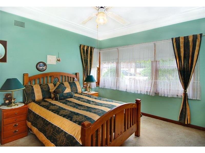 1b Iceton Street, Burwood NSW 2134