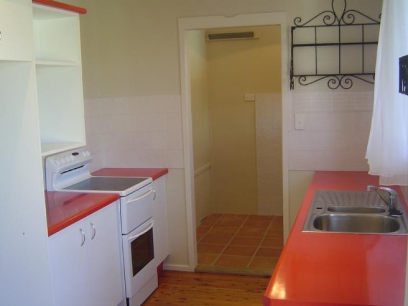 17 KURRAJONG AVENUE, Georges Hall NSW 2198