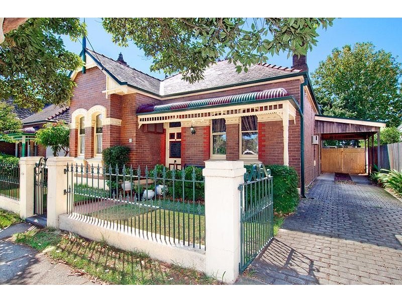 6 Gordon Street, Burwood NSW 2134