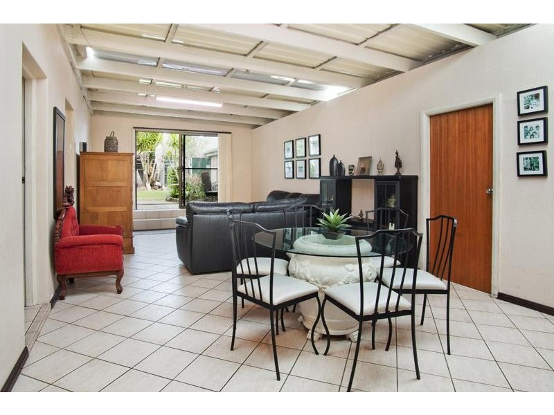 10 Barnes Avenue, Earlwood NSW 2206