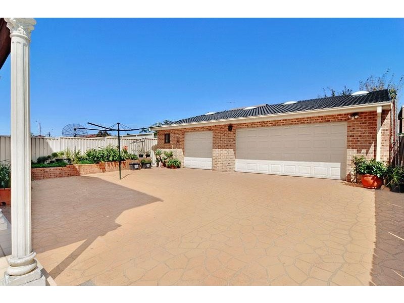 216 Wangee Road, Greenacre NSW 2190