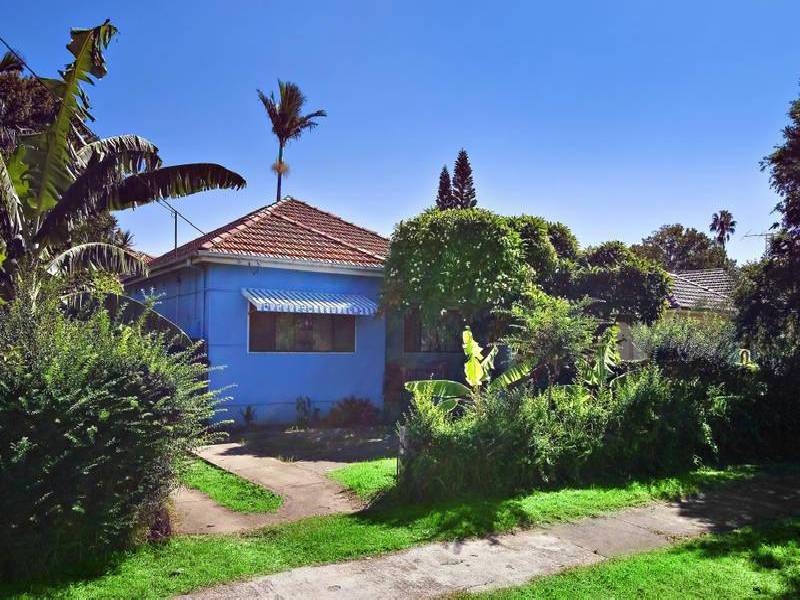 21 ONSLOW STREET, Canterbury NSW 2193