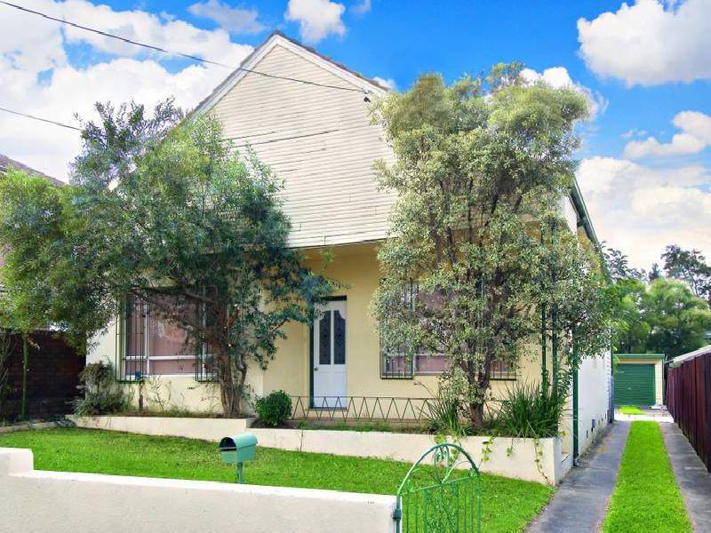 89 HEIGHWAY AVENUE, Croydon NSW 2132