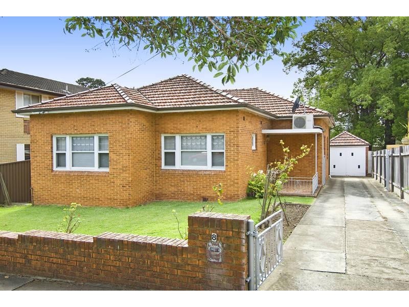 8 King Street, Ashfield NSW 2131