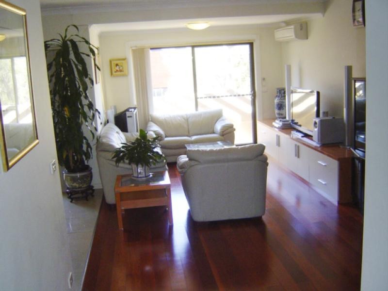 13/63 a Grosvenor Crescent, Summer Hill NSW 2130