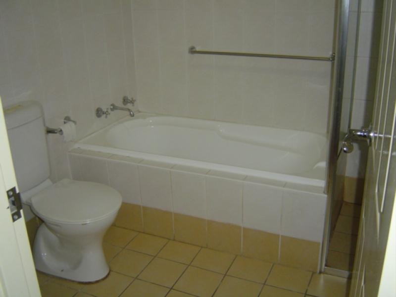 13/63 a Grosvenor Crescent, Summer Hill NSW 2130