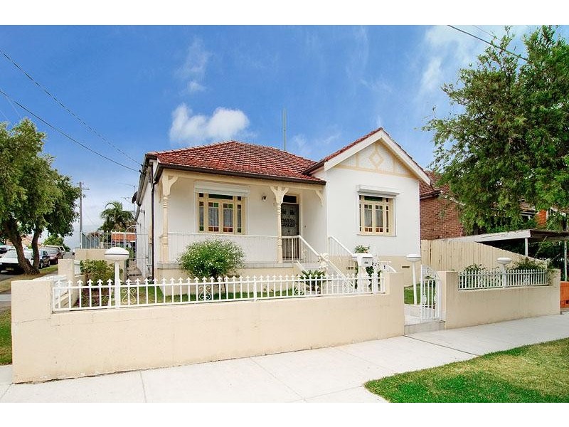 1 Hopetoun Street, Hurlstone Park NSW 2193