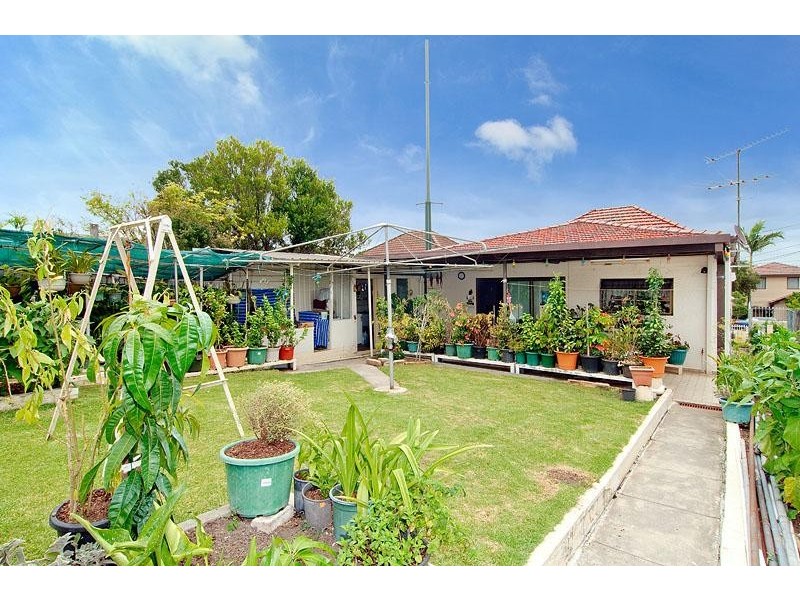 1 Hopetoun Street, Hurlstone Park NSW 2193