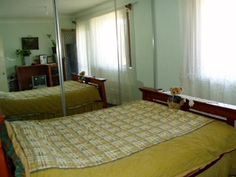 49 Russell Street, Greenacre NSW 2190