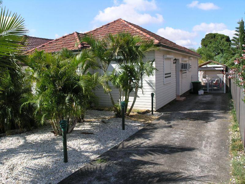 Greenacre NSW 2190