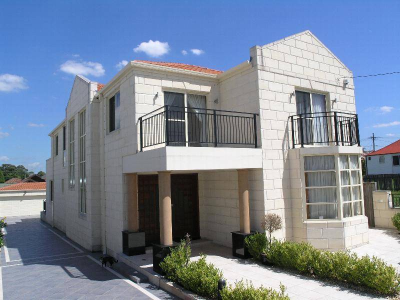 Mount Lewis NSW 2190