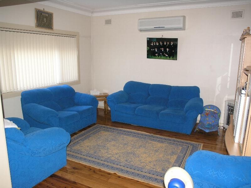 131 GREENACRE ROAD, Greenacre NSW 2190