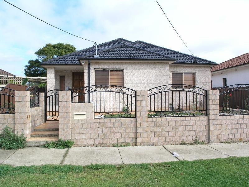 23 RENOWN AVENUE, Wiley Park NSW 2195