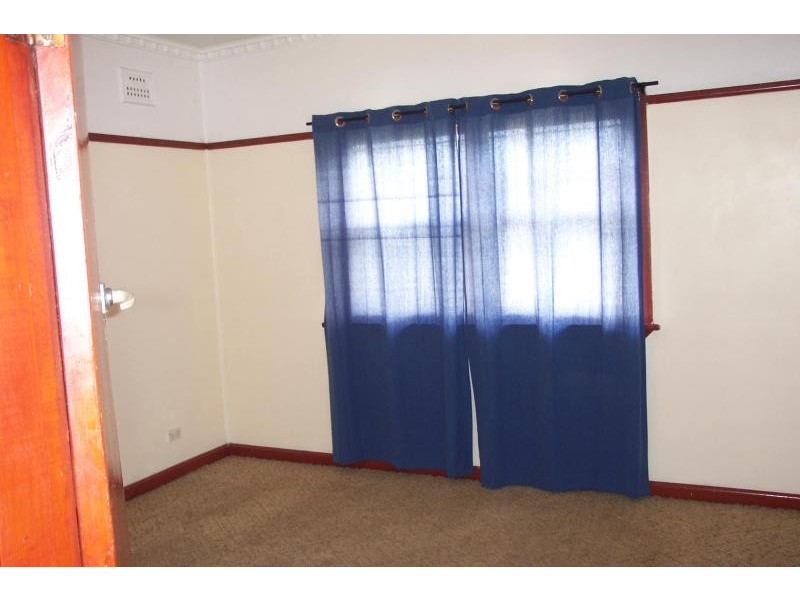 18 Cardigan Road, Greenacre NSW 2190
