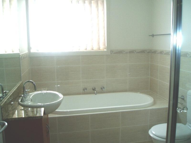 4/70-72 Waterloo Road, Greenacre NSW 2190