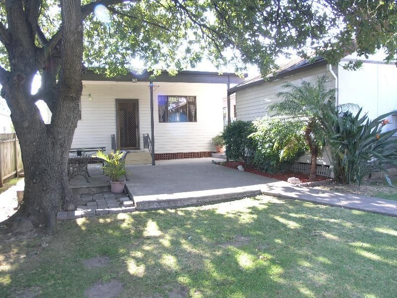 Greenacre NSW 2190