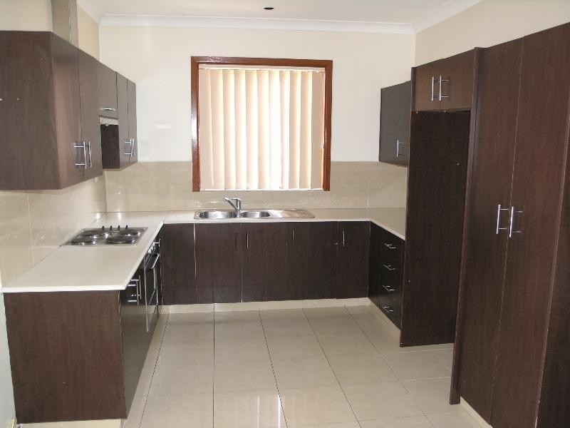 7 Hillcrest Avenue, Greenacre NSW 2190