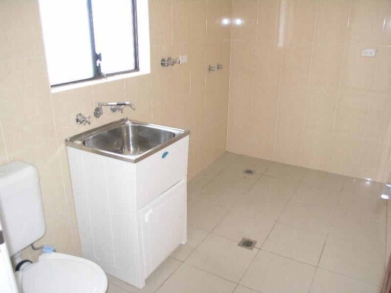 7 Hillcrest Avenue, Greenacre NSW 2190