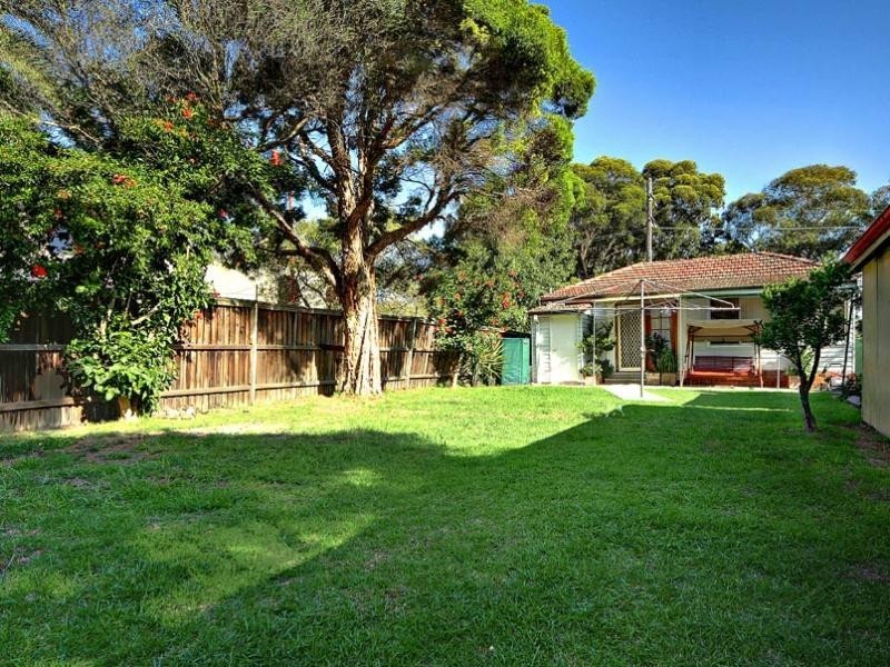 131 Greenacre Road, Greenacre NSW 2190
