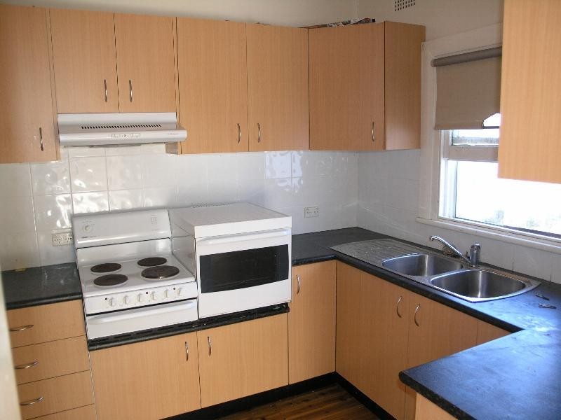 15 Buckland Street, Greenacre NSW 2190