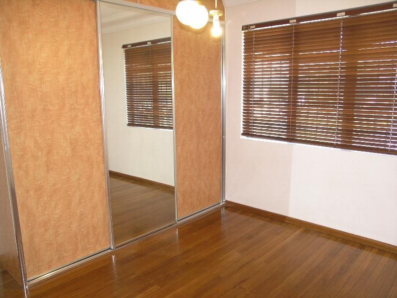 Mount Lewis NSW 2190