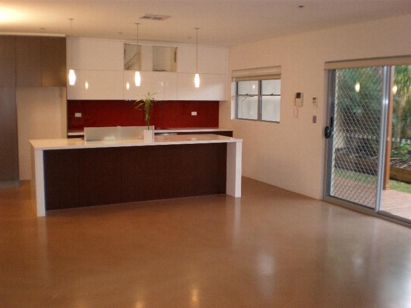 12 Omega Place, Greenacre NSW 2190