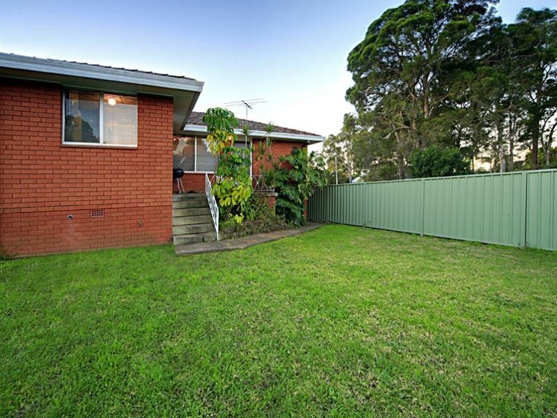 28 Stiller Place, Greenacre NSW 2190