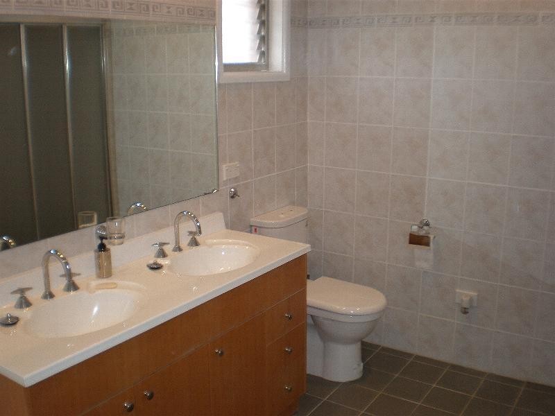 51 Jacaranda Drive, Georges Hall NSW 2198