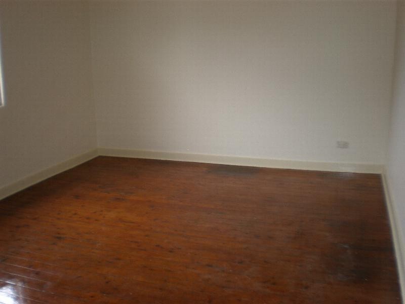 27 Juno Parade, Greenacre NSW 2190