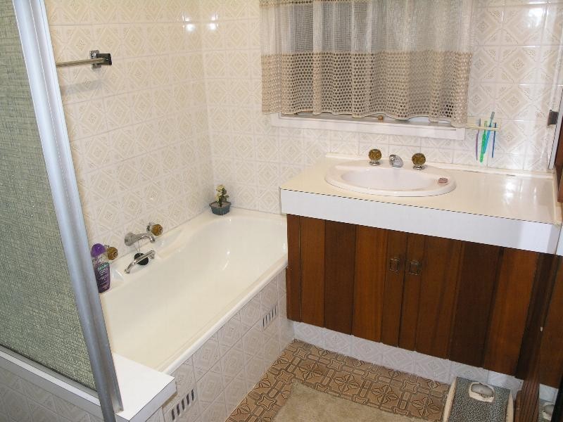 18 Shannon Street, Greenacre NSW 2190