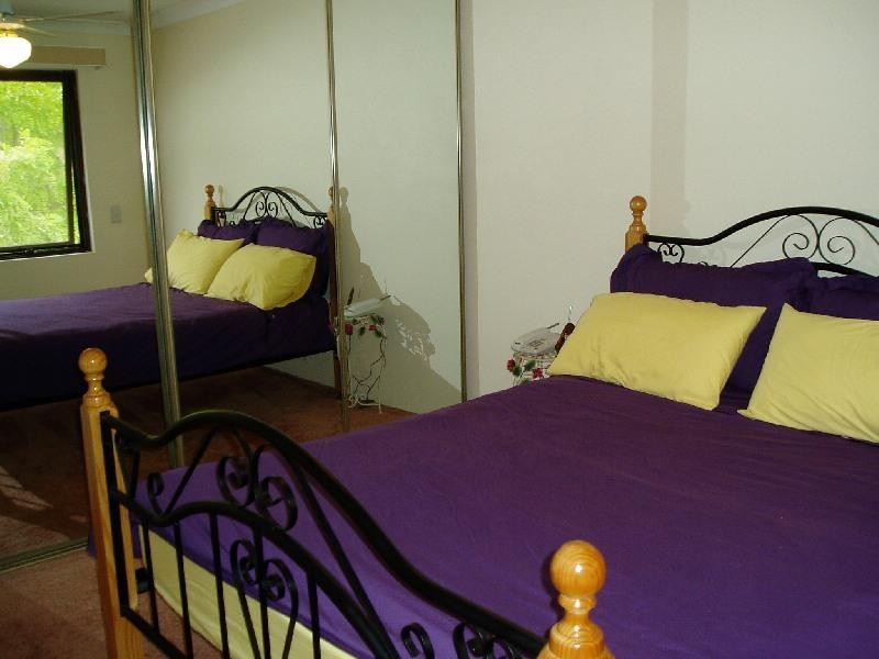 2/18 Chiswick Road, Greenacre NSW 2190