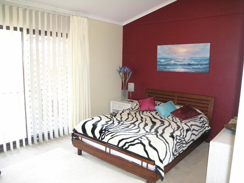 2/18 Chiswick Road, Greenacre NSW 2190