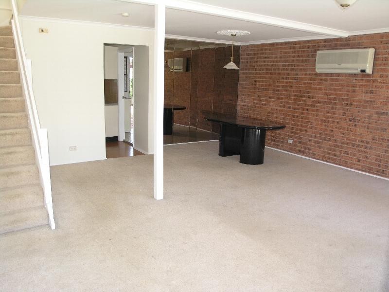 8/37-41 Boronia Road, Greenacre NSW 2190