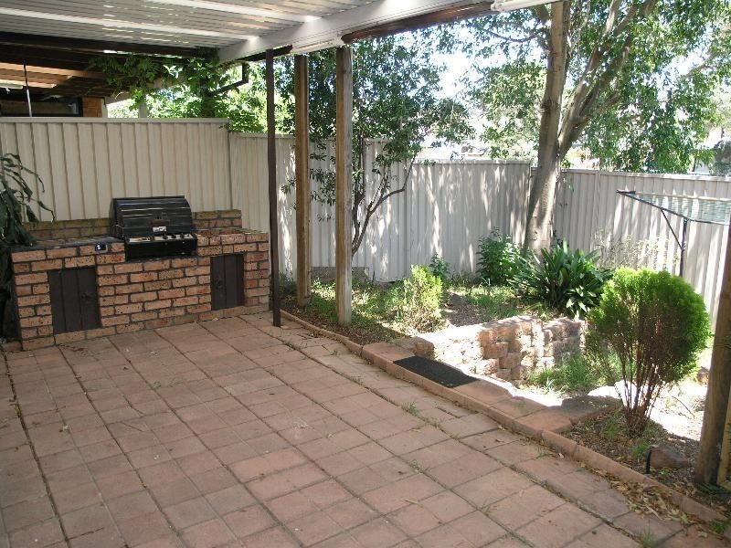 8/37-41 Boronia Road, Greenacre NSW 2190